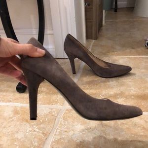 Nine West suede pumps